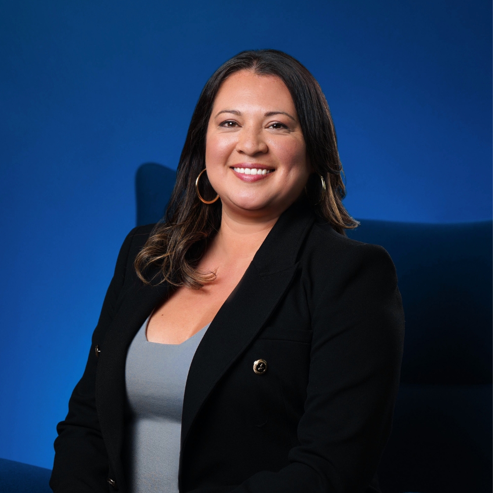 Headshot of Lorena Alfaro